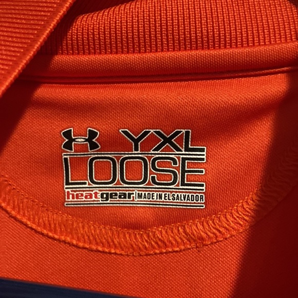 ❌SOLD on MERCARI❌ Under Armour Boys Shirt - Picture 4 of 6